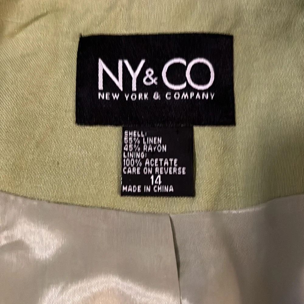 New York & Company Woman’s Chartreuse Linen Blend Notched Collar Boxy Blazer 14 - Picture 5 of 11